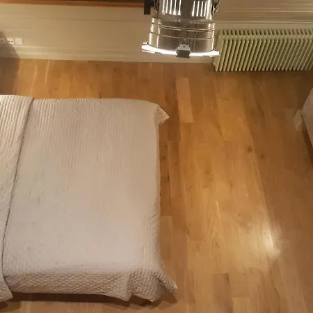 Sleeps 12 Wifi *