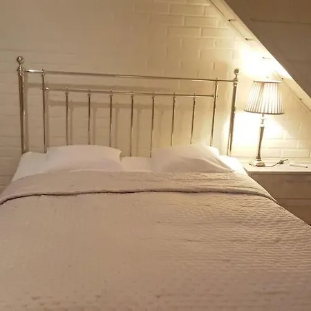 Sleeps 12 Wifi *