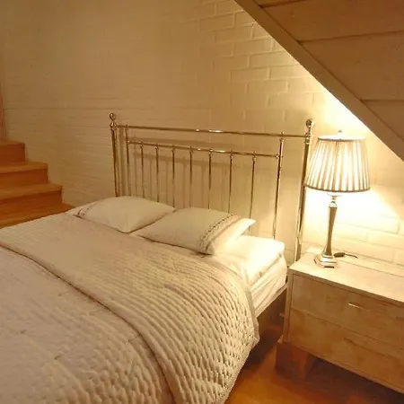 Sleeps 12 Wifi *